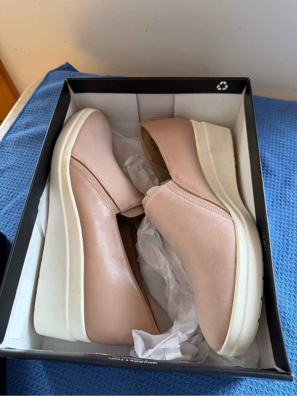 Naturalizer Slip-On Platform Mules in Blush Pink
